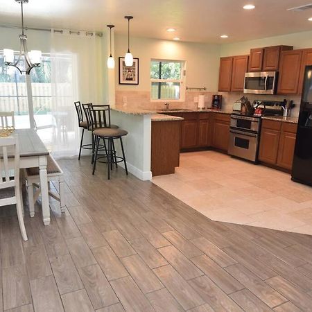 New England 3Bd 2Bt Home Heated Pool Close To Siesta Sarasota Buitenkant foto