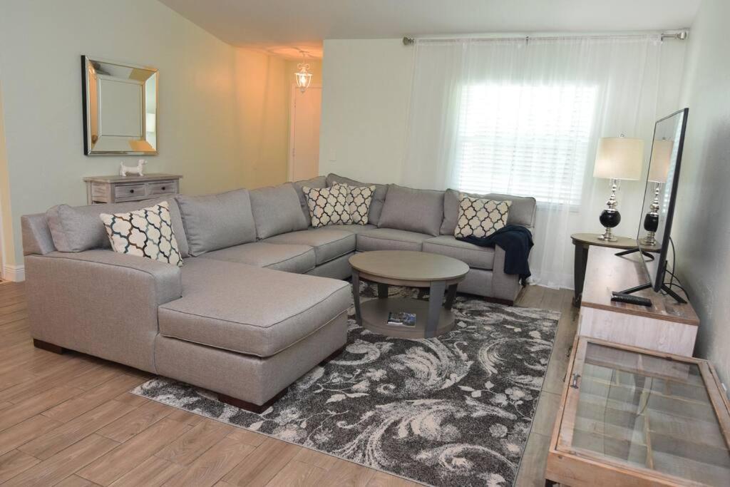 New England 3Bd 2Bt Home Heated Pool Close To Siesta Sarasota Buitenkant foto